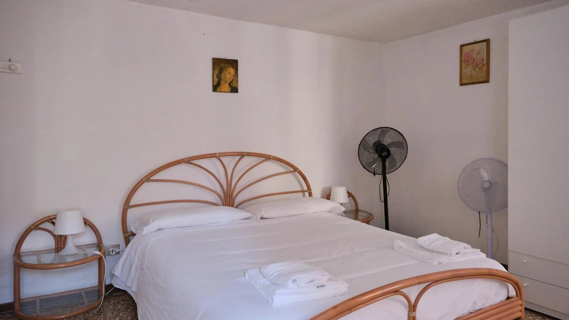 Lustraferi Apartment Венеция