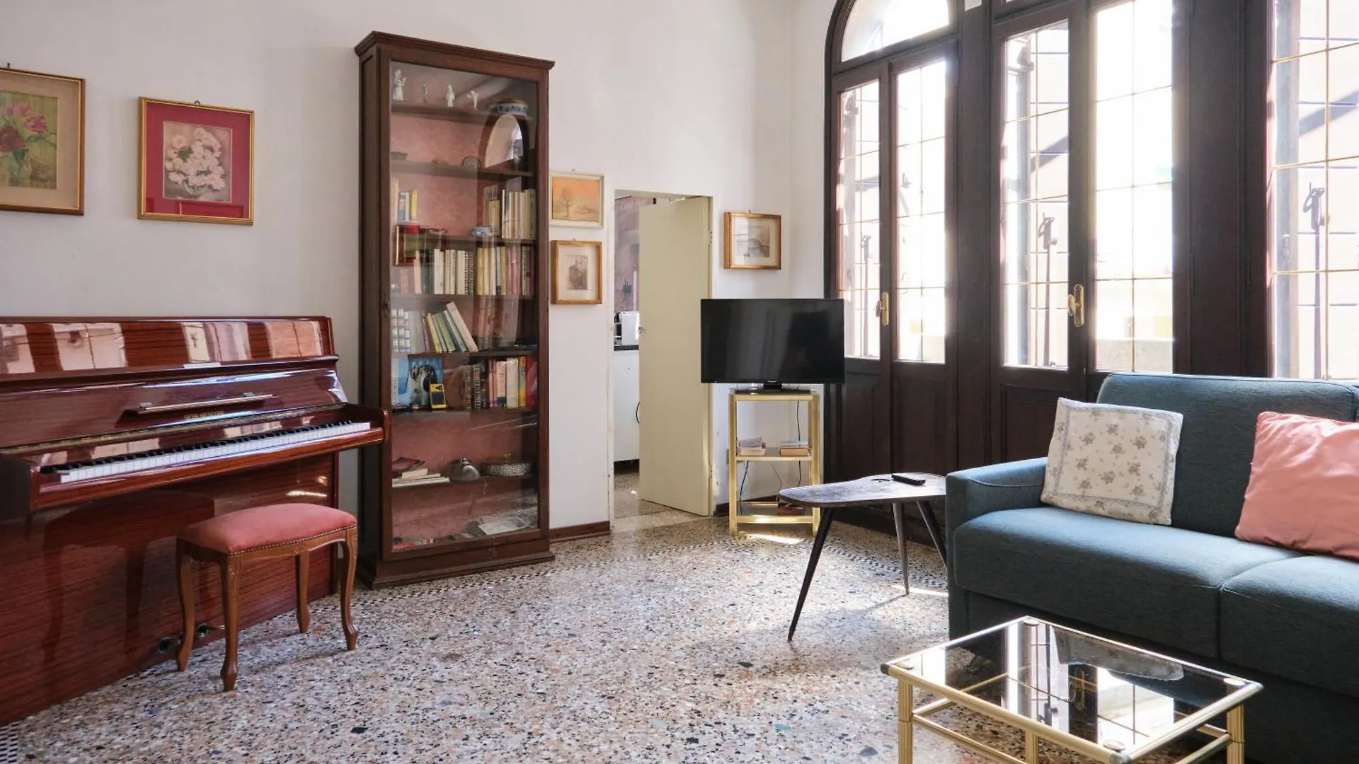Lustraferi Apartment Венеция